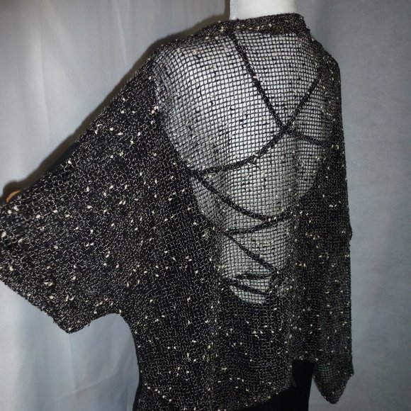 Unique Mirror Image knitted front button tunic top - Picture 6 of 12